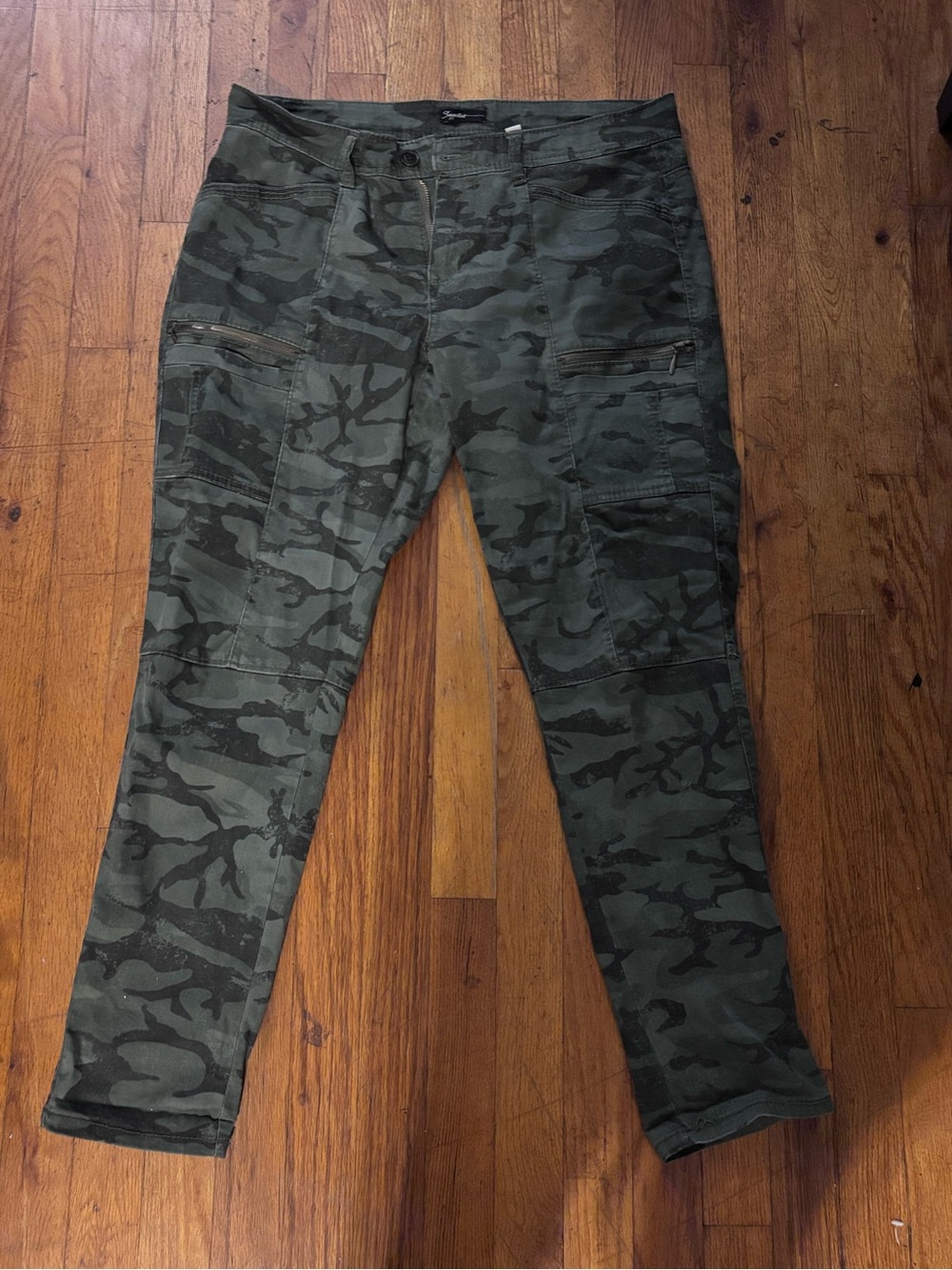 Supplies Women's Camouflage Cargo Pants - Olive Green